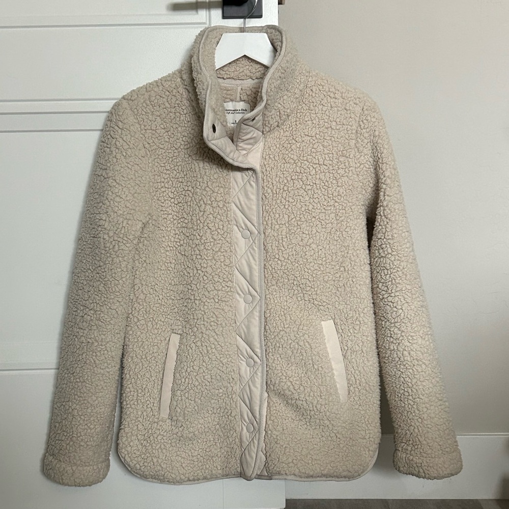 Abercrombie & Fitch Soft A&F Collection Sherpa Jacket